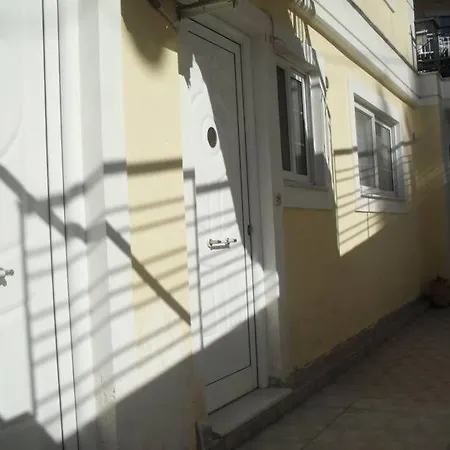 Ανεξάρτητο Studio Κοντά Στο Κέντρο Της Πάτρας. Exterior photo